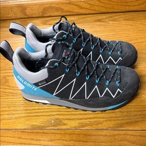 Women's Athletic Shoes - Black and Blue
